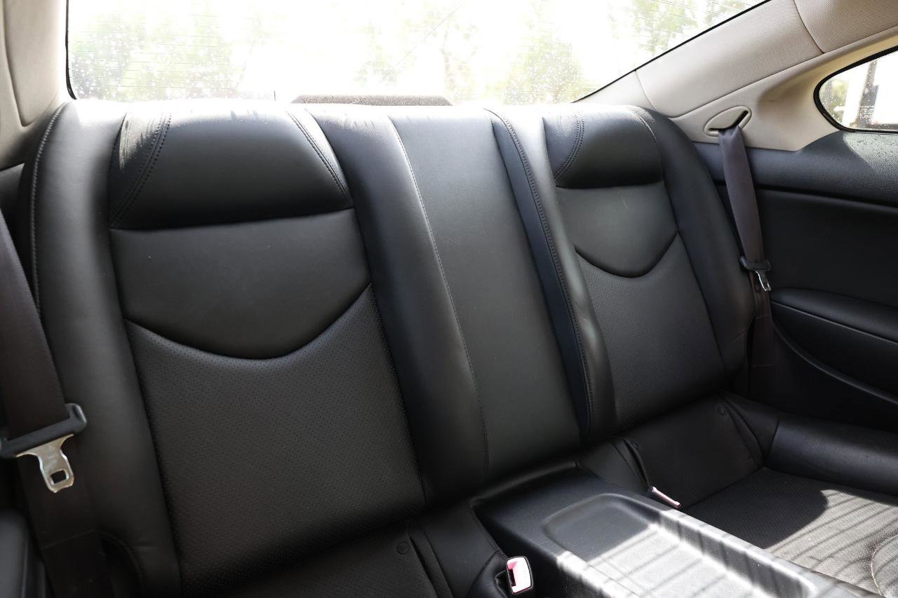 Used 2009 INFINITI G37 Journey w/ Premium Pkg image 13