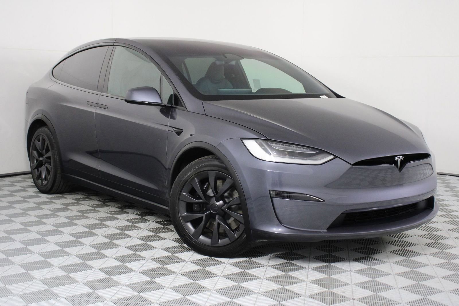 Used 2023 Tesla Model X AWD/4WD image 31