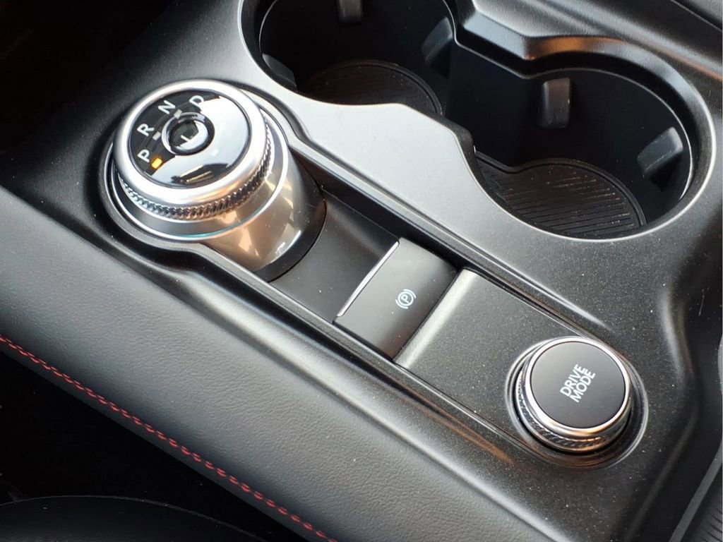 Used 2025 Ford Explorer ST-Line w/ ST-Line Street Pack image 12