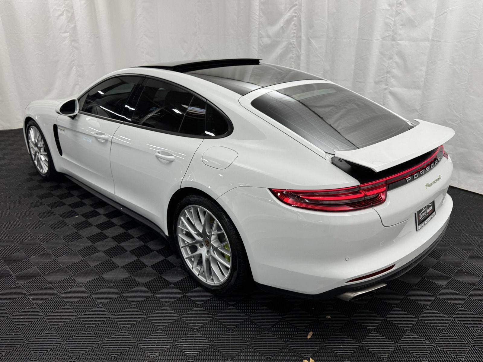 Used 2019 Porsche Panamera 4 image 7