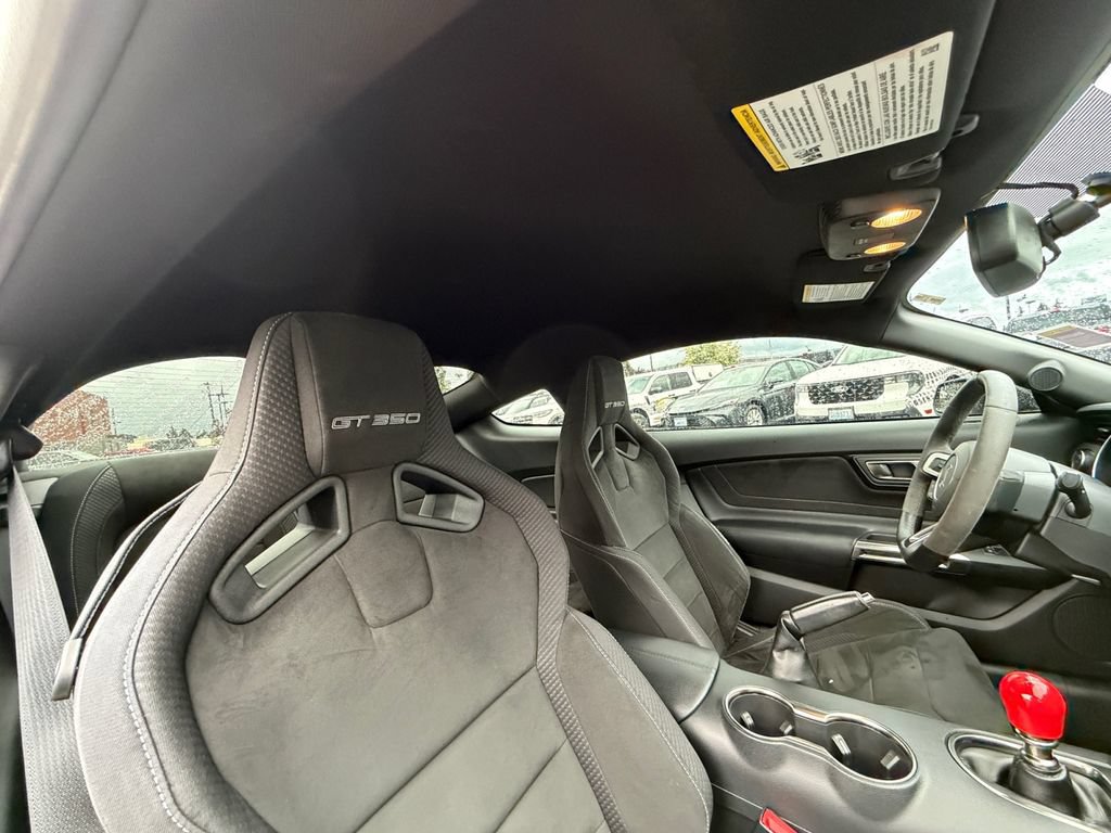 Used 2017 Ford Mustang Shelby GT350 RWD image 28
