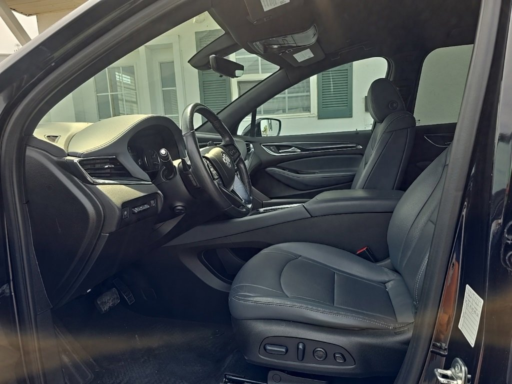 Used 2024 Buick Enclave Premium image 12