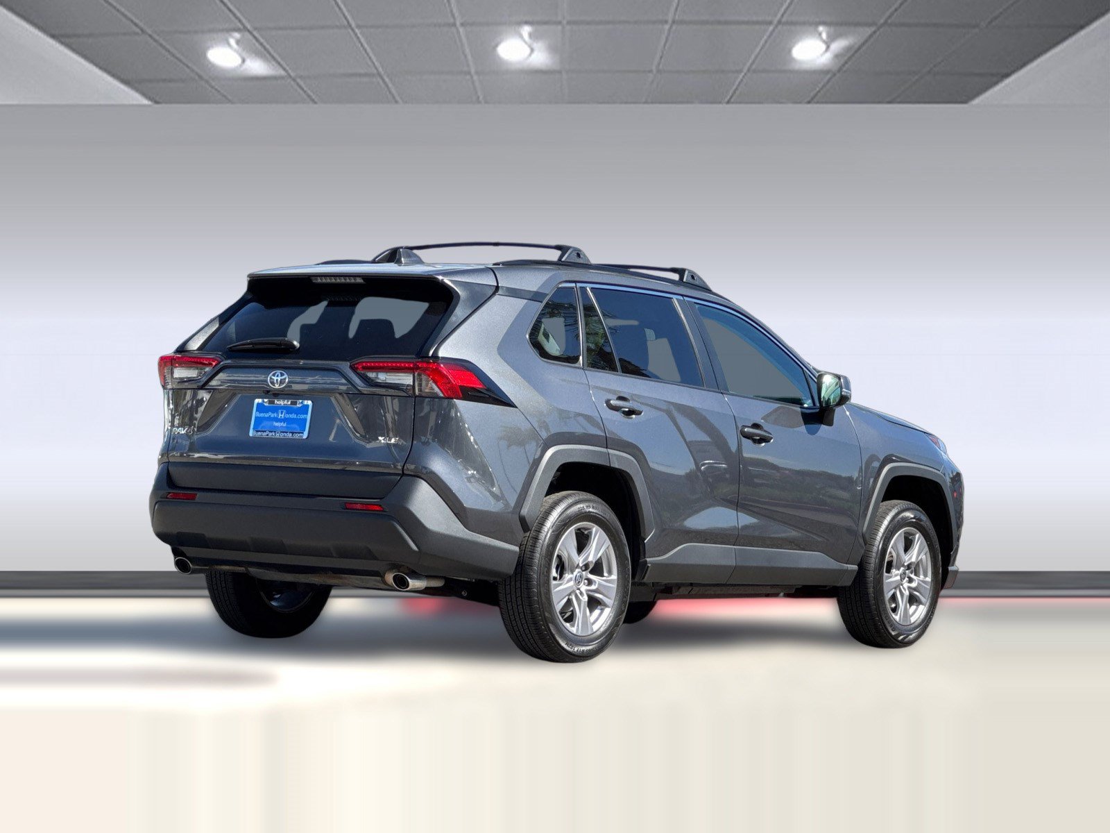 Used 2025 Toyota RAV4 XLE FWD image 9