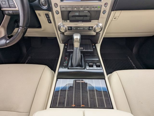 Used 2021 Lexus GX 460 Premium w/ Accessory Package image 20
