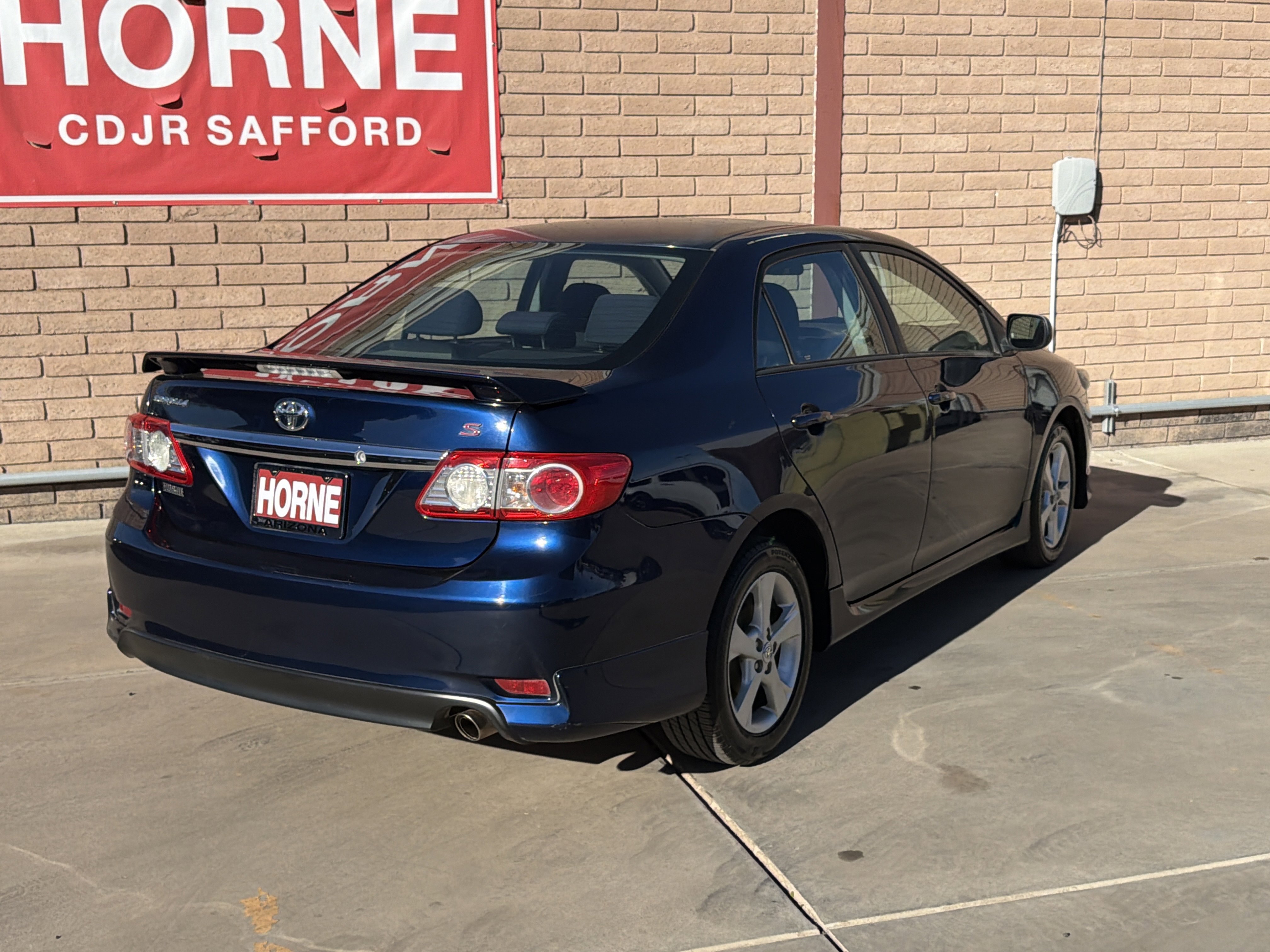 Used 2013 Toyota Corolla image 7