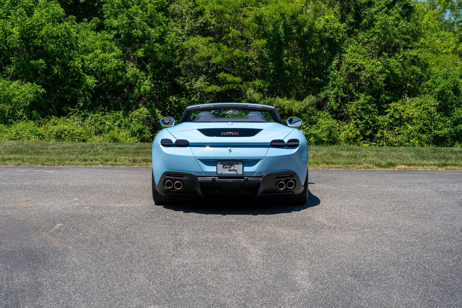 Certified 2025 Ferrari Roma Spider RWD image 9