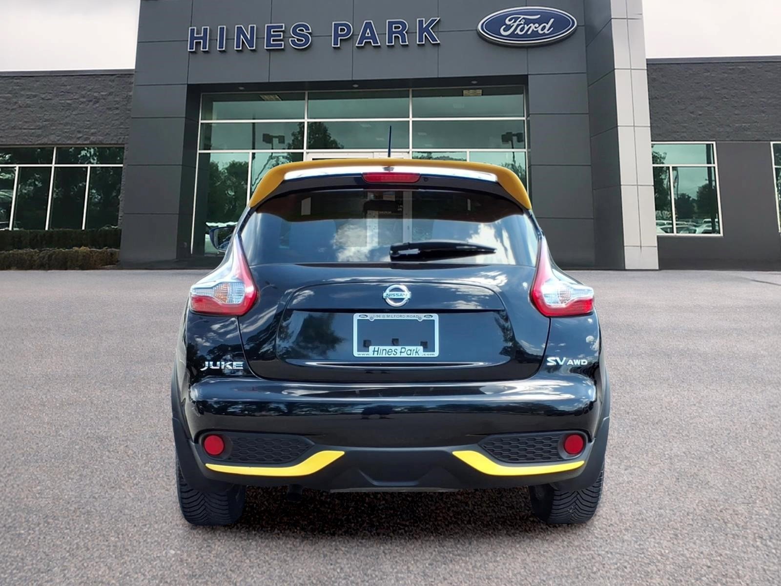Used 2016 Nissan Juke SV AWD/4WD image 6