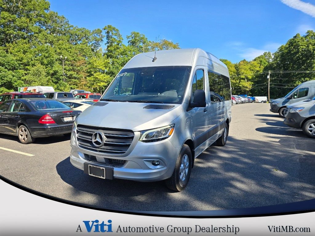 Used 2024 Mercedes-Benz Sprinter 2500 image 4