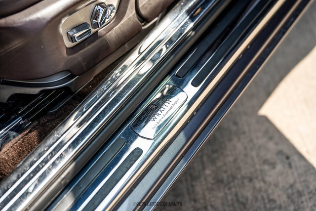 Used 2016 Rolls-Royce Wraith RWD image 36