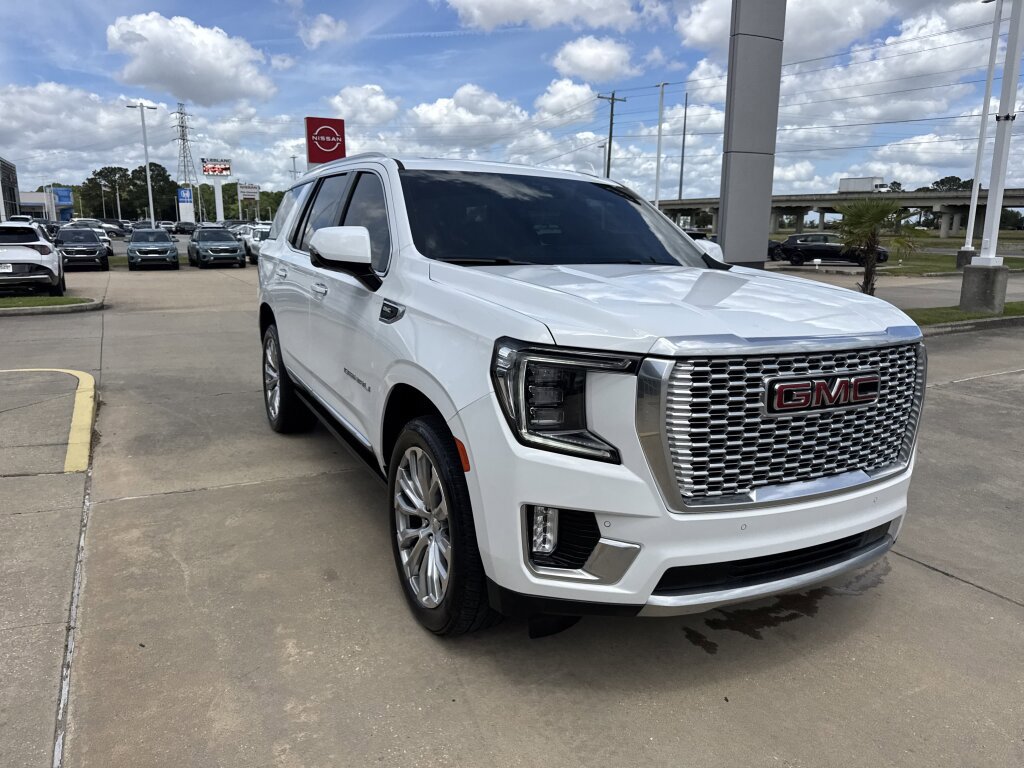 Used 2023 GMC Yukon Denali AWD/4WD image 9