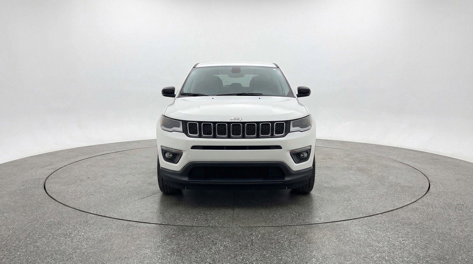 Used 2025 Jeep Compass Latitude image 2
