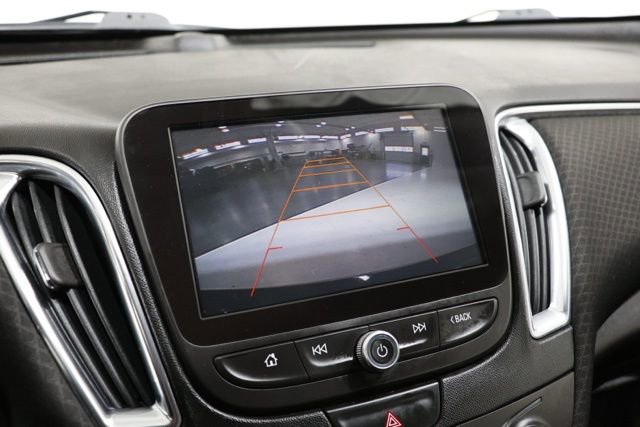 Used 2016 Chevrolet Malibu LT FWD image 25