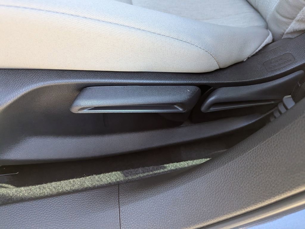 Certified 2025 Honda Accord LX image 17