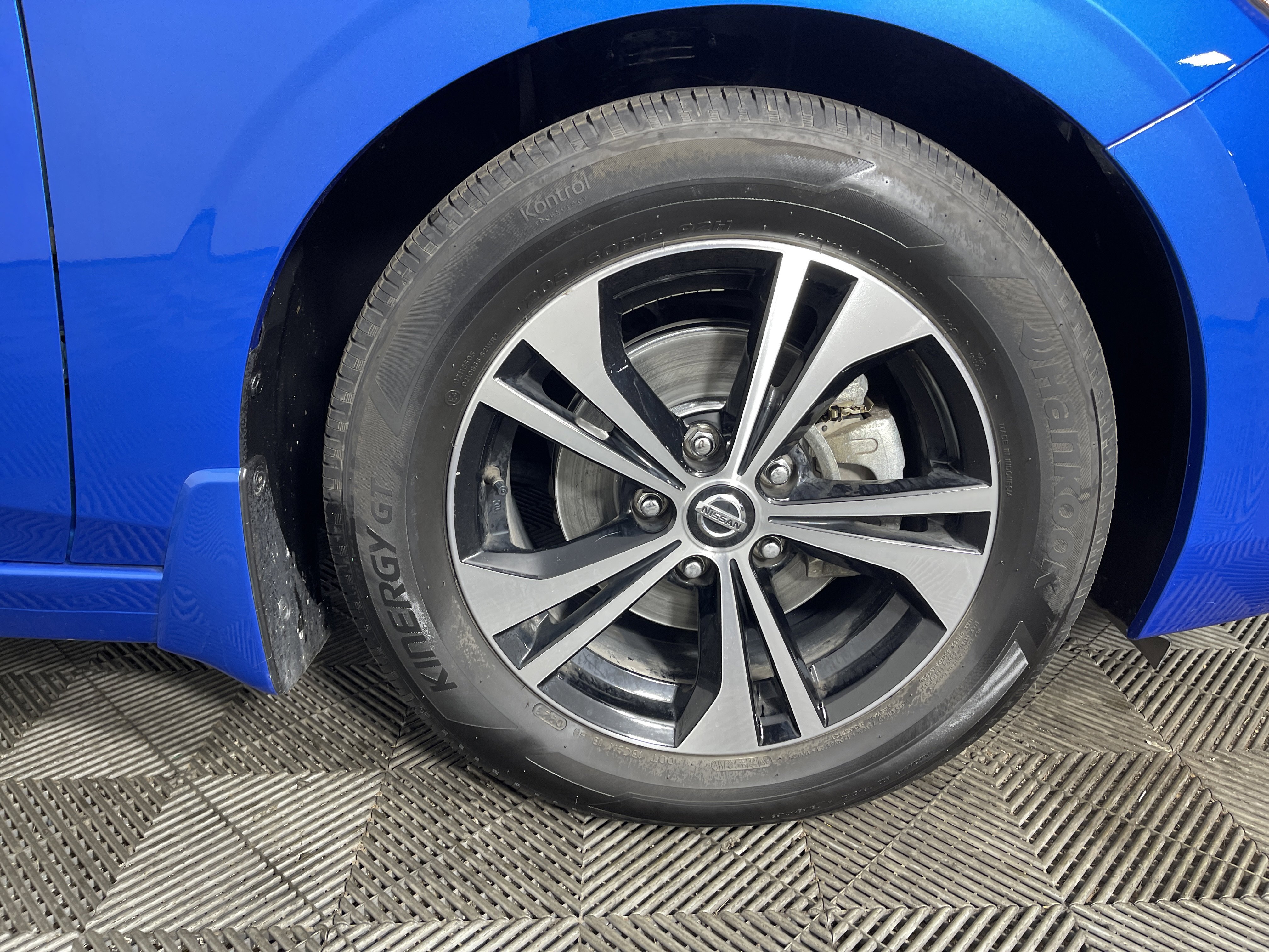 Used 2023 Nissan Sentra SV image 7