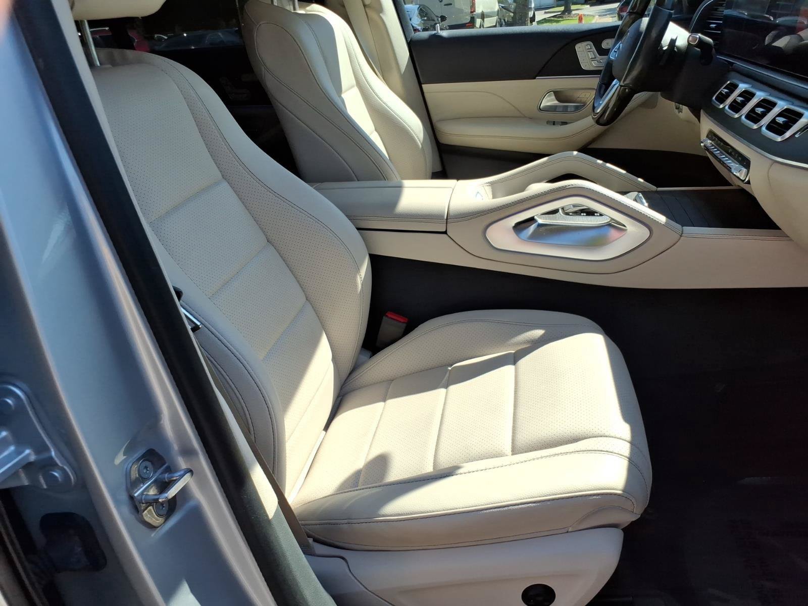 Used 2020 Mercedes-Benz GLS 450 4MATIC image 24