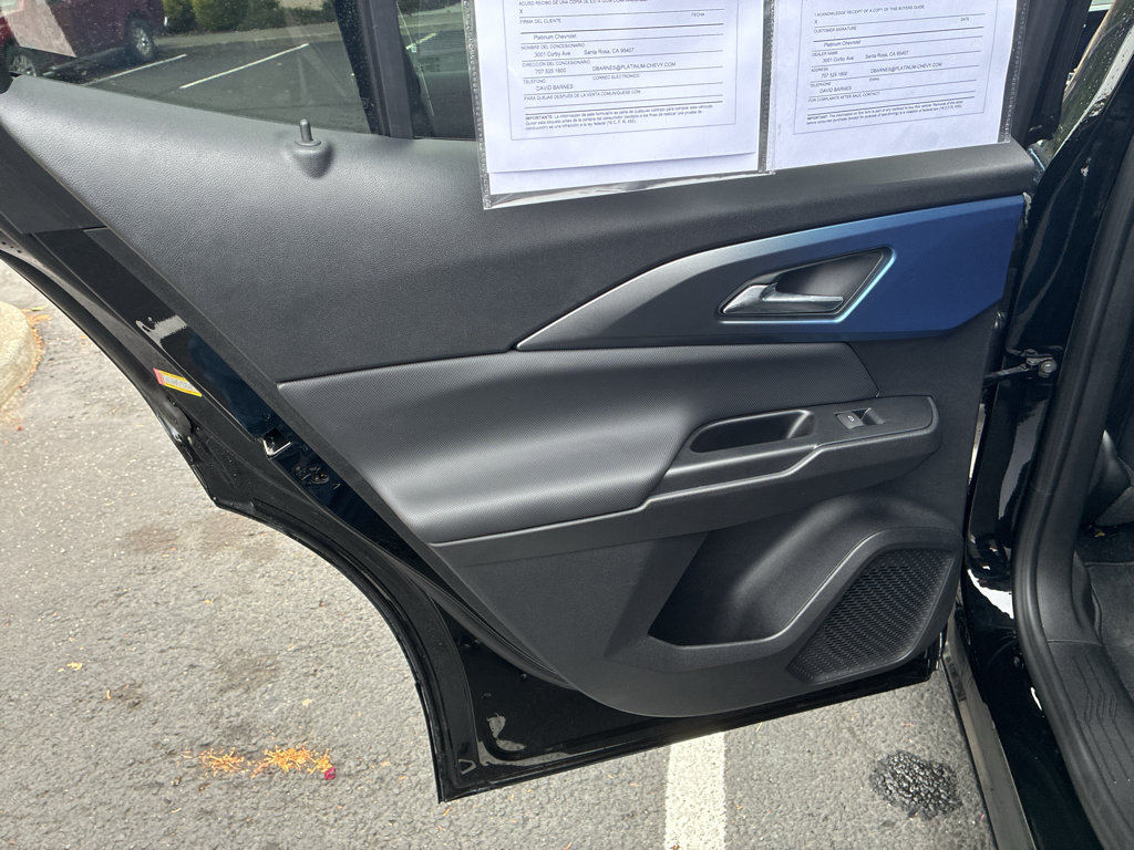 Used 2024 Chevrolet Equinox EV LT FWD image 34