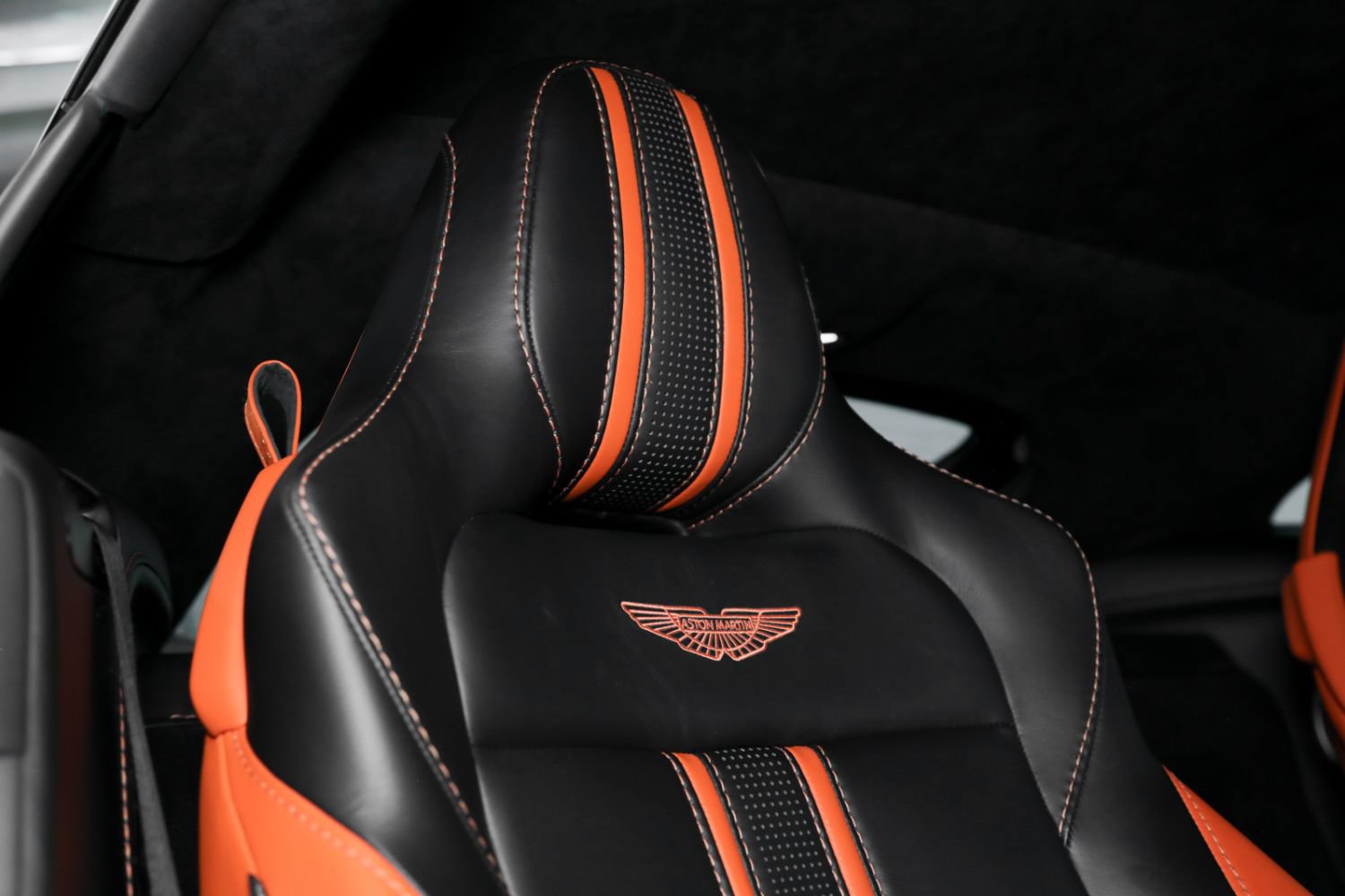 Used 2019 Aston Martin V8 Vantage Coupe RWD image 30