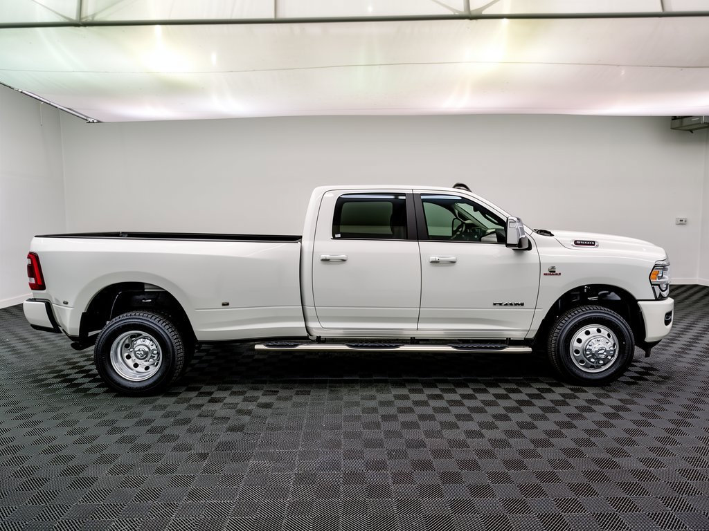 Used 2024 RAM 3500 Laramie AWD/4WD image 8