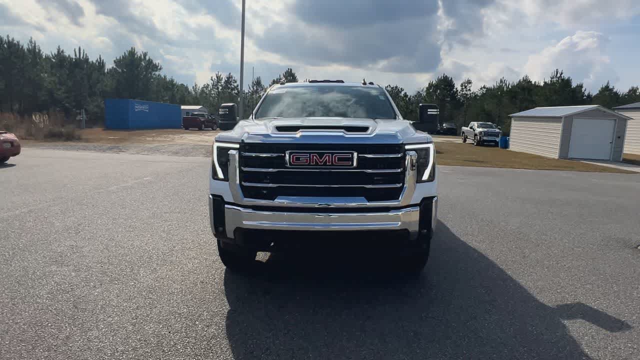 New 2026 GMC Sierra 2500 SLE w/ SLE Value Package; AWD/4WD image 3