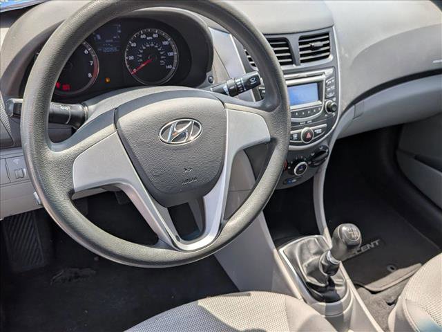 Used 2012 Hyundai Accent GLS w/ Comfort Pkg 2 FWD image 10