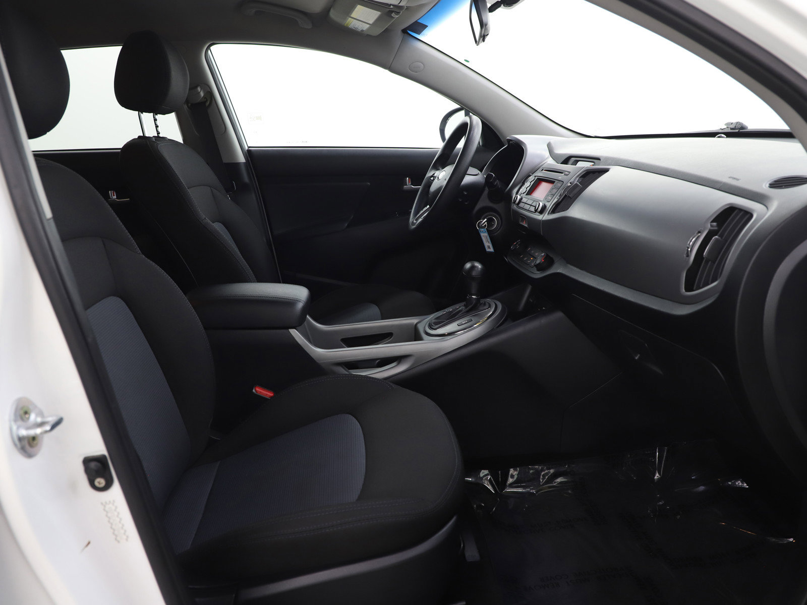 Used 2016 Kia Sportage LX image 12