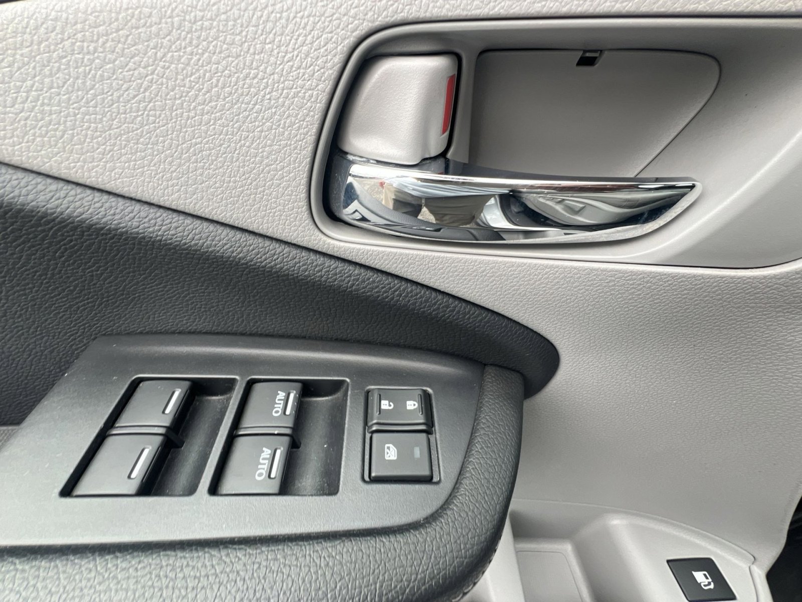 Used 2017 Honda Ridgeline RTL image 15