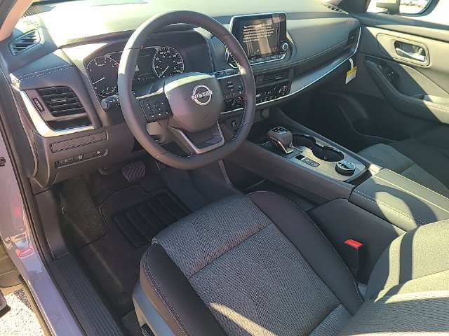 New 2027 Nissan Rogue SV w/ Cold Weather Package AWD/4WD image 13
