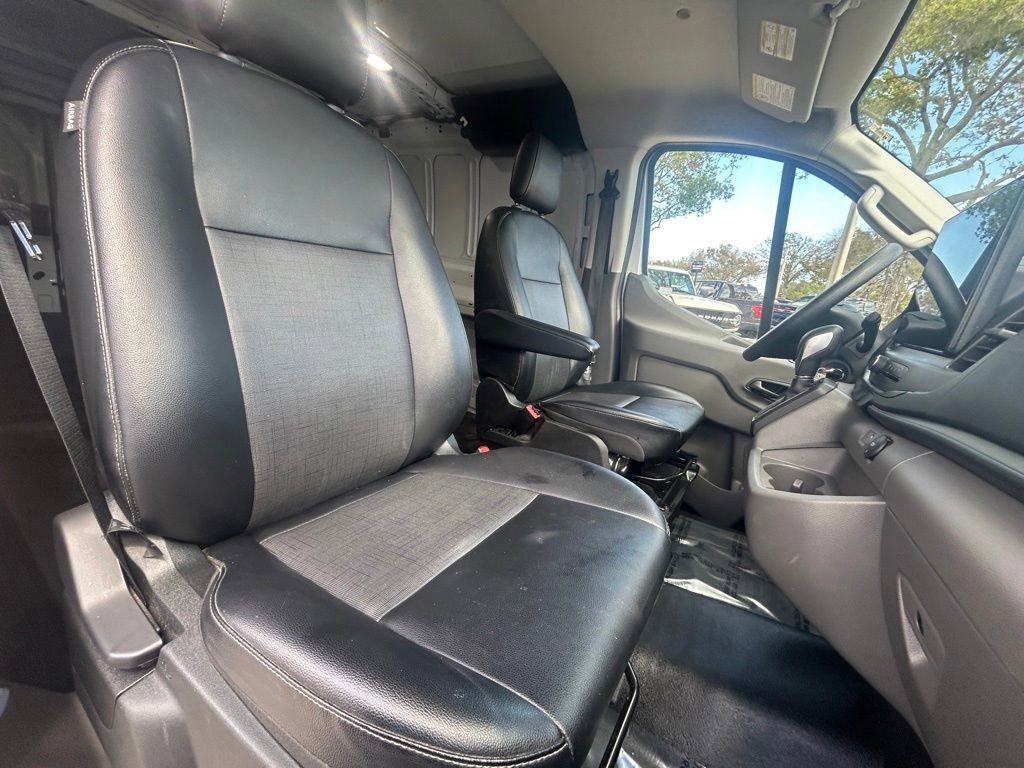 Certified 2024 Ford Transit 350 Low Roof image 26