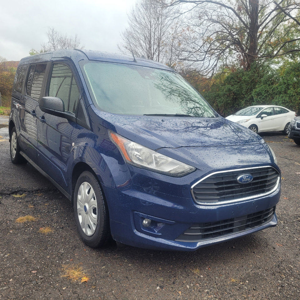 Used 2021 Ford Transit Connect XLT image 2