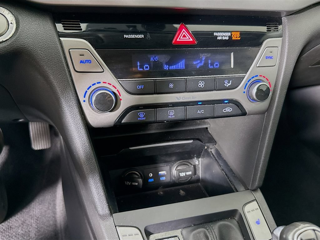 Used 2018 Hyundai Elantra Limited w/ Limited Ultimate Package 02 FWD image 17