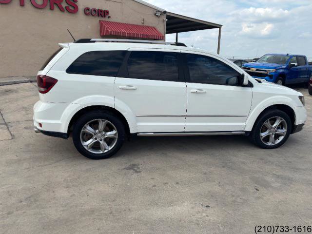Used 2017 Dodge Journey Crossroad w/ Mopar Chrome Accent Package FWD image 8