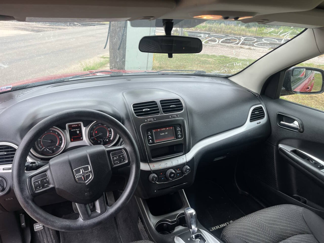Used 2014 Dodge Journey SXT w/ Flexible Seating Group FWD image 18