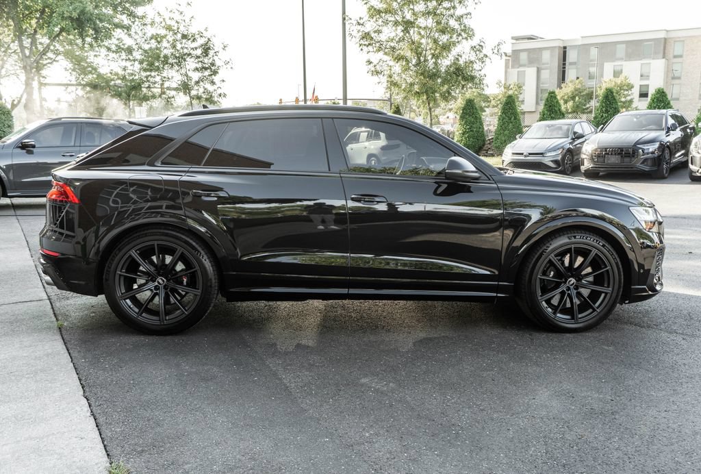 Used 2022 Audi RS Q8 AWD/4WD image 3