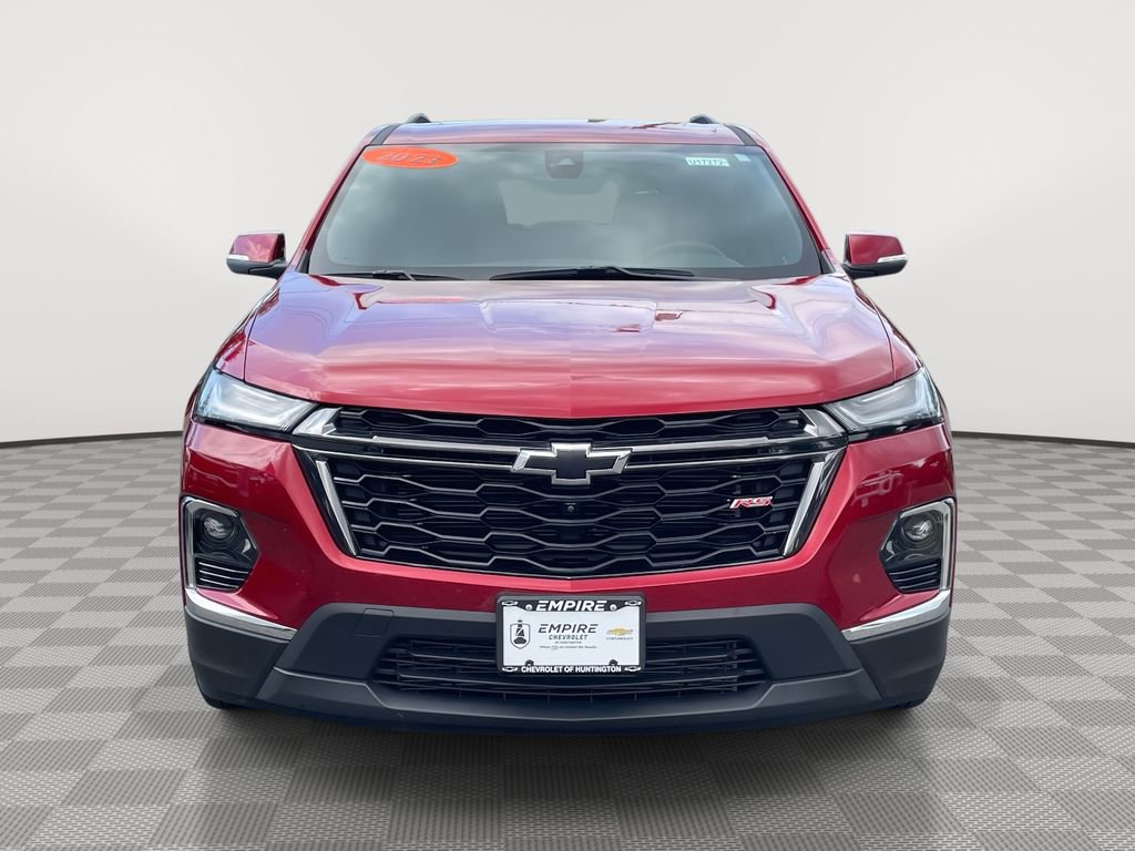 Used 2023 Chevrolet Traverse RS AWD/4WD image 2