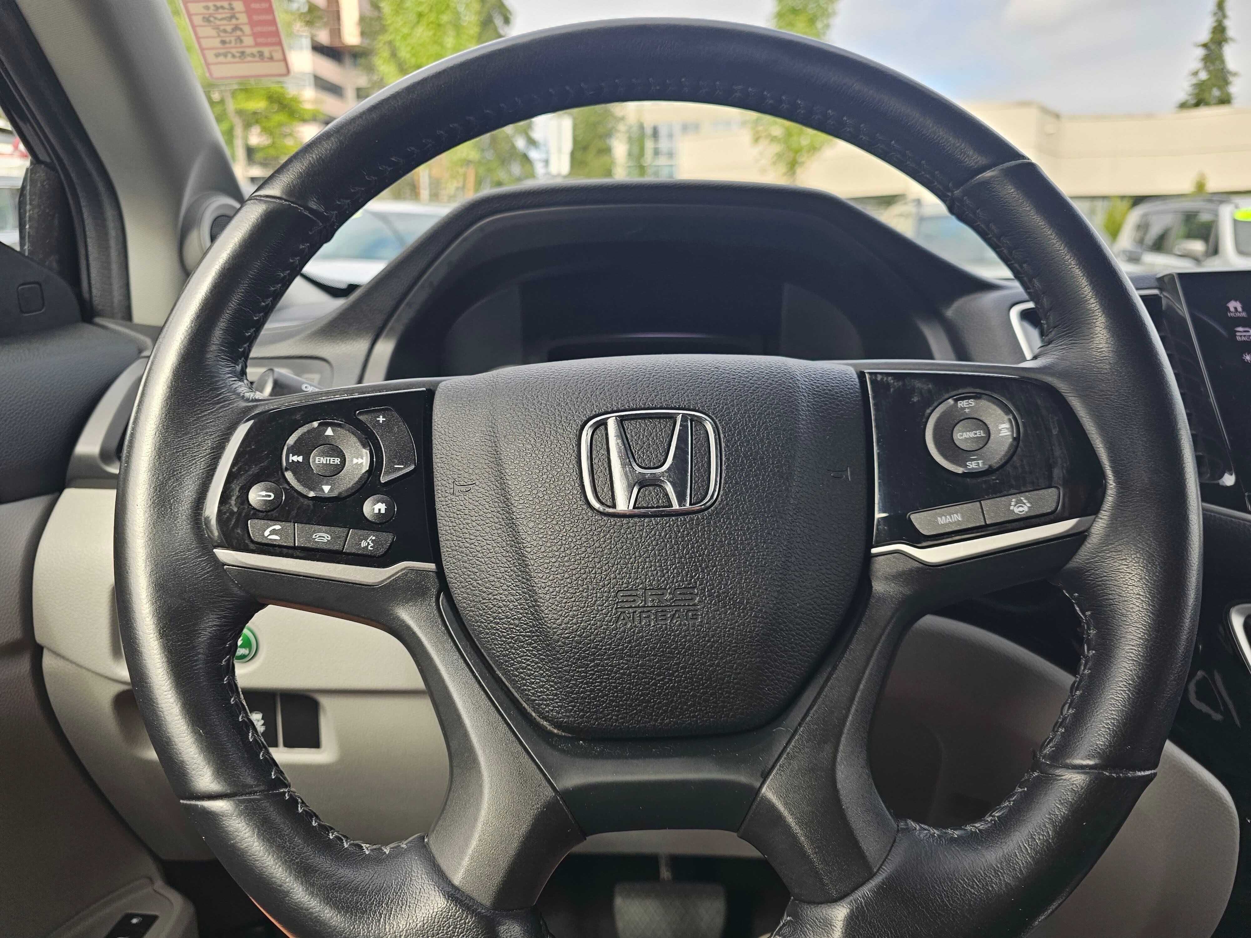 Used 2020 Honda Pilot Touring image 25