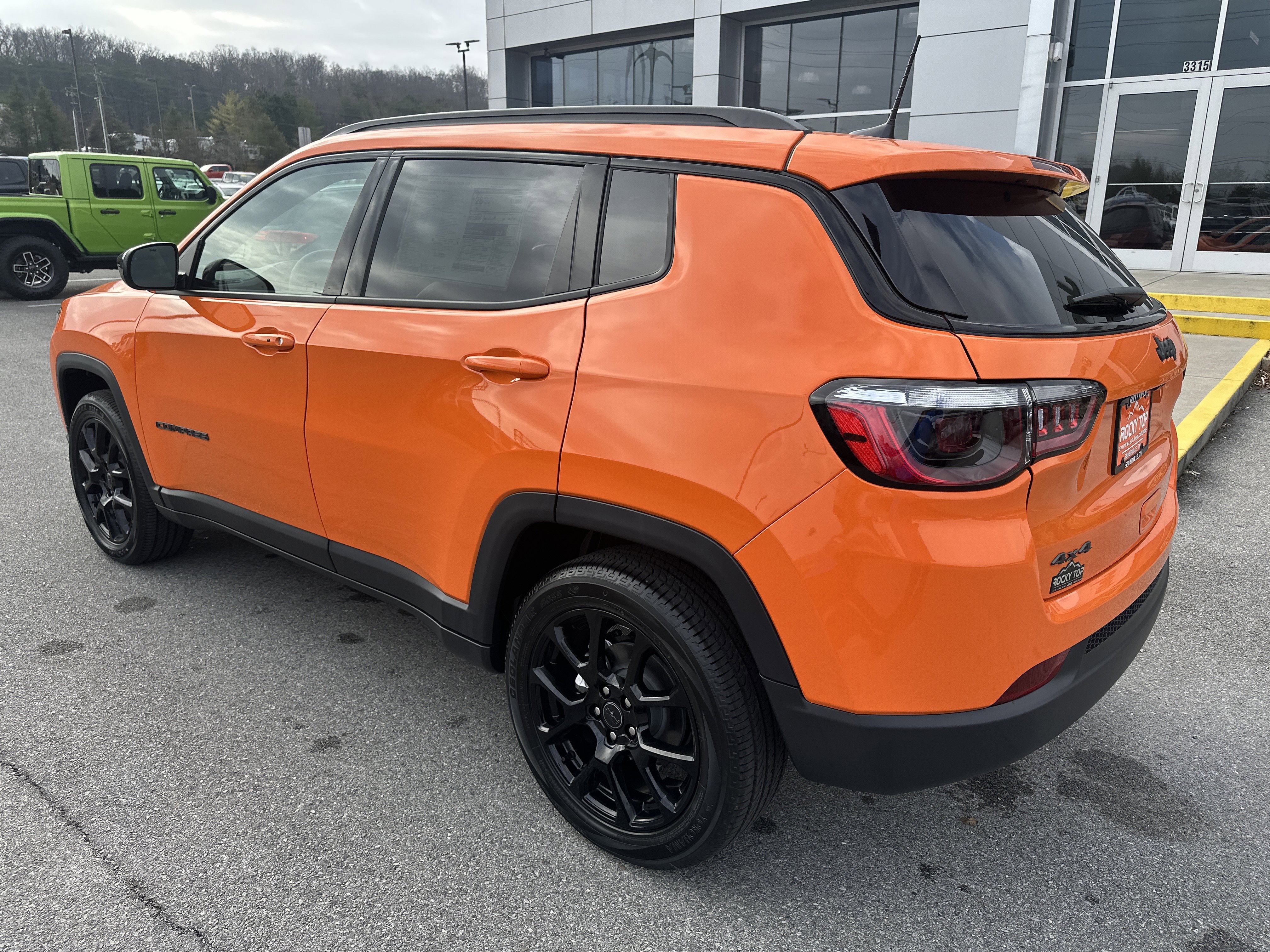 New 2026 Jeep Compass Latitude AWD/4WD image 9