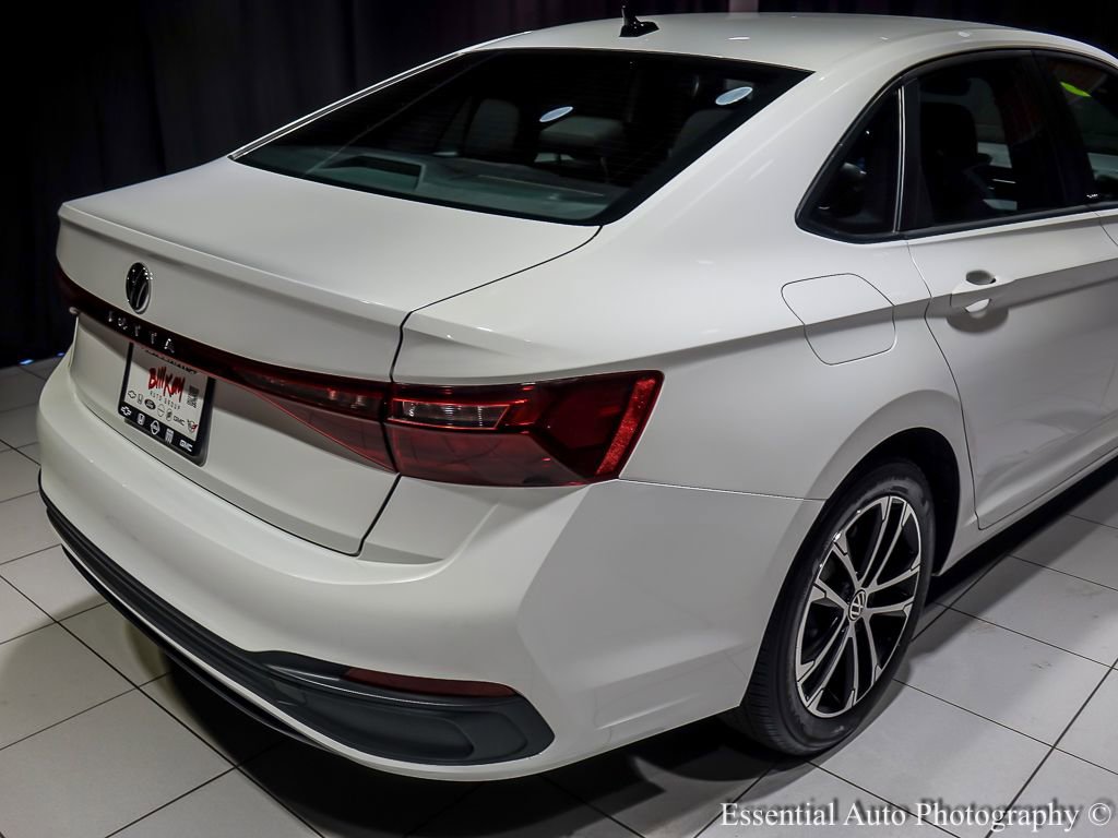 Used 2025 Volkswagen Jetta Sport FWD image 11