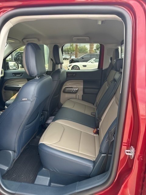 Used 2025 Ford Maverick Lariat w/ 4K Tow Package image 4