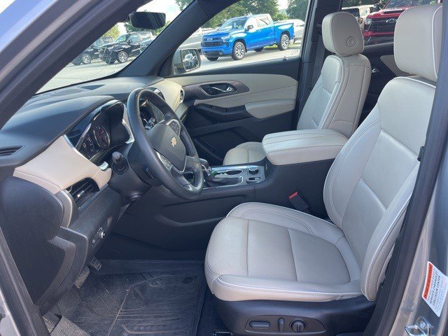 Certified 2023 Chevrolet Traverse Premier w/ LPO, Floor Liner Package image 19
