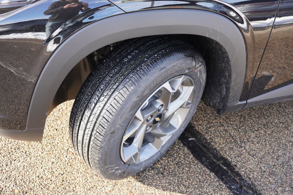 New 2026 Chevrolet Trax LT w/ Driver Confidence Package image 9