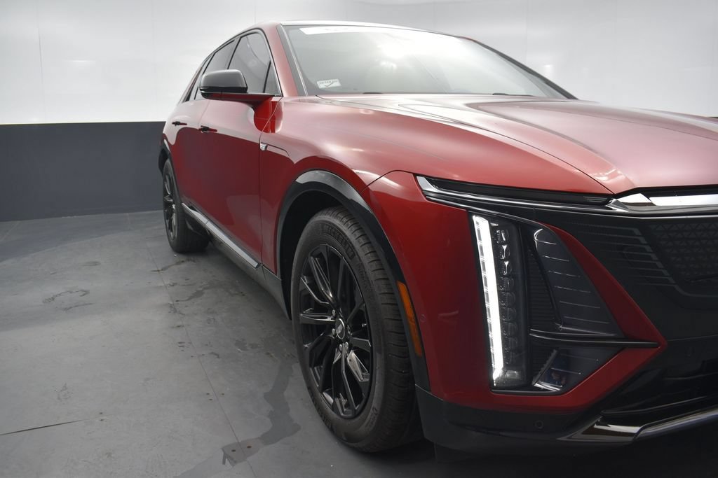 Used 2024 Cadillac Lyriq Sport w/ Nappa Leather Package AWD/4WD image 37