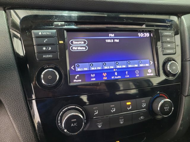 Used 2018 Nissan Rogue S image 28