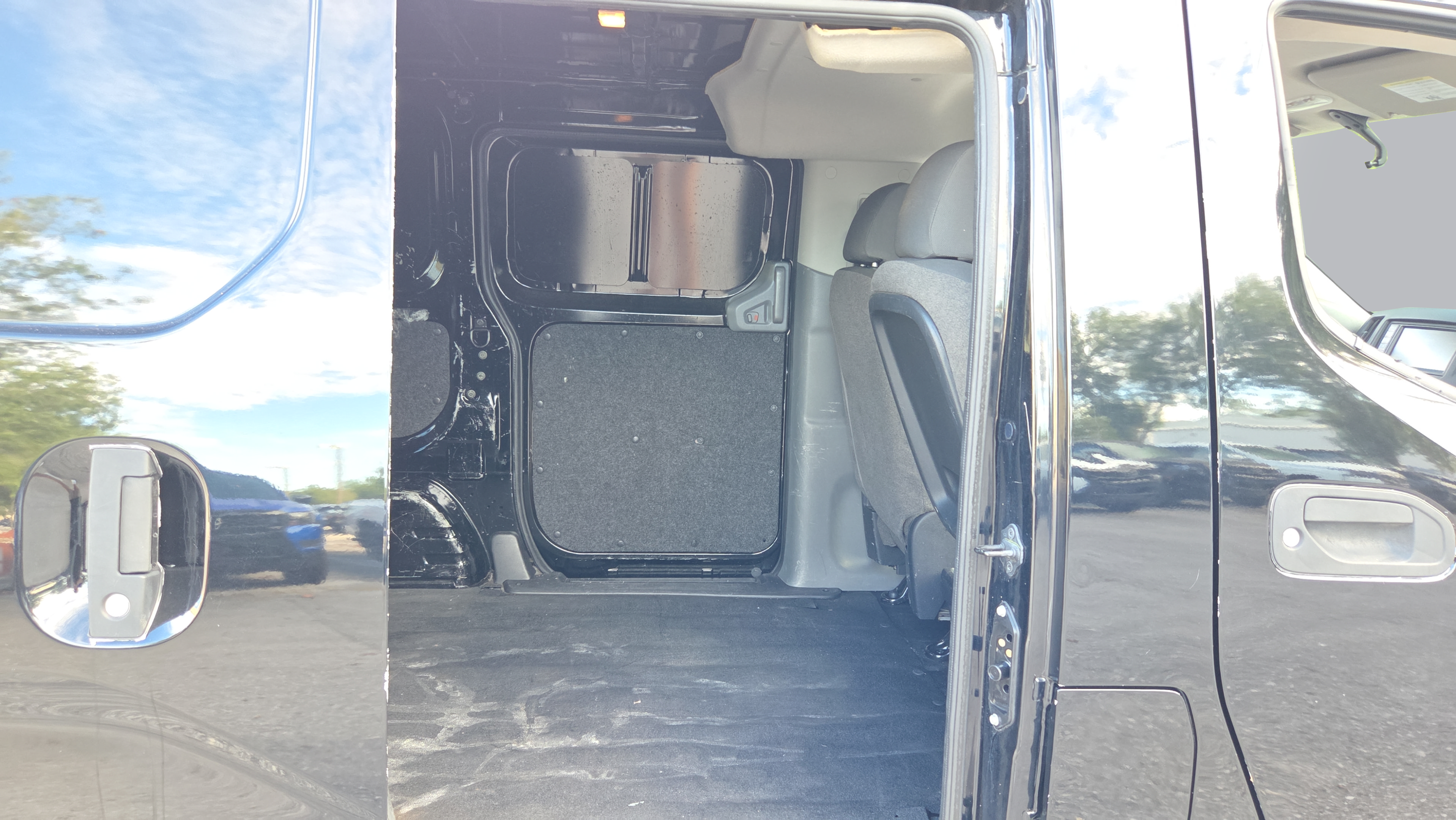 Used 2020 Nissan NV200 S w/ Back Door Glass Package FWD image 29
