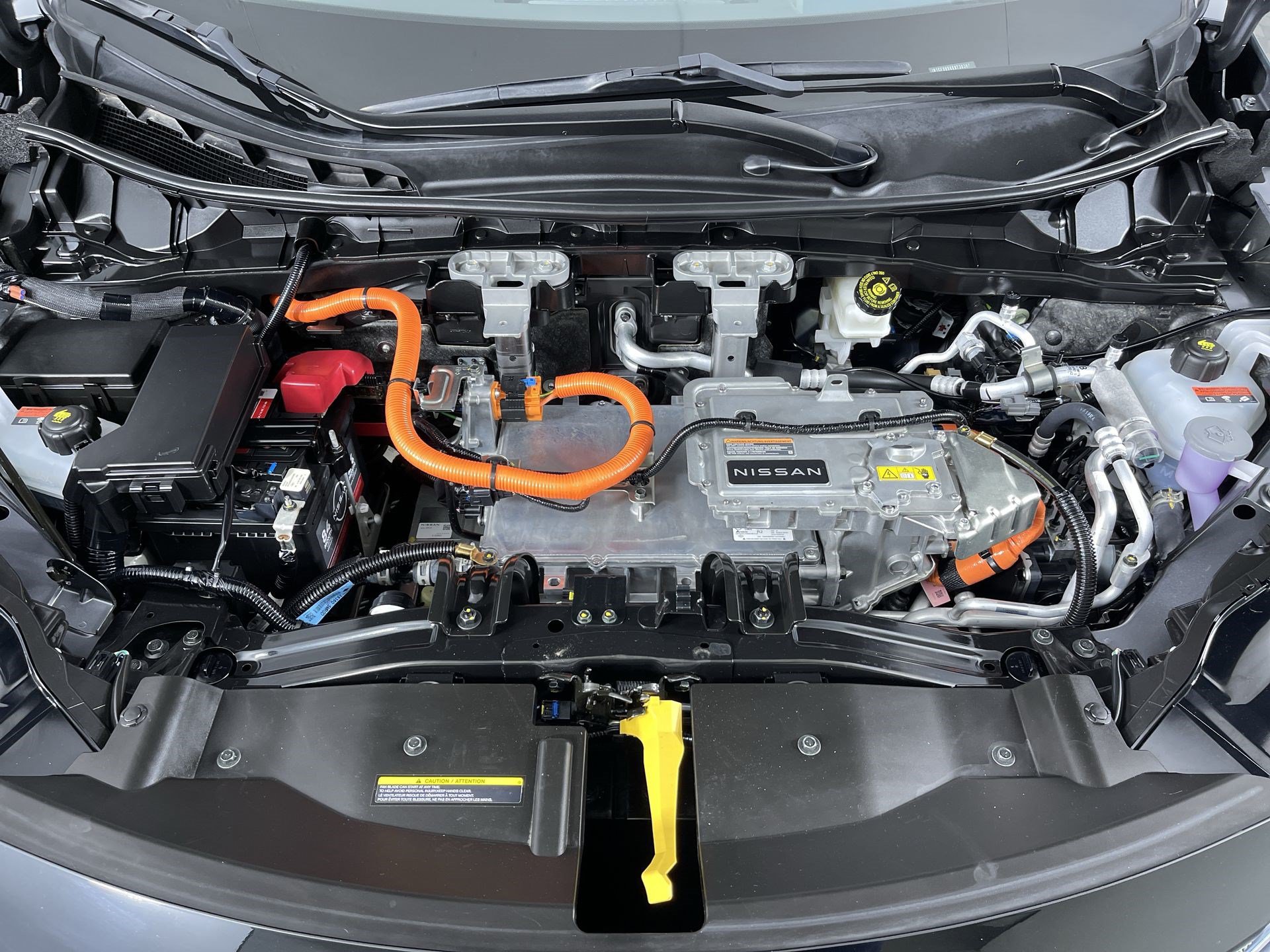 Certified 2024 Nissan Ariya AWD image 28