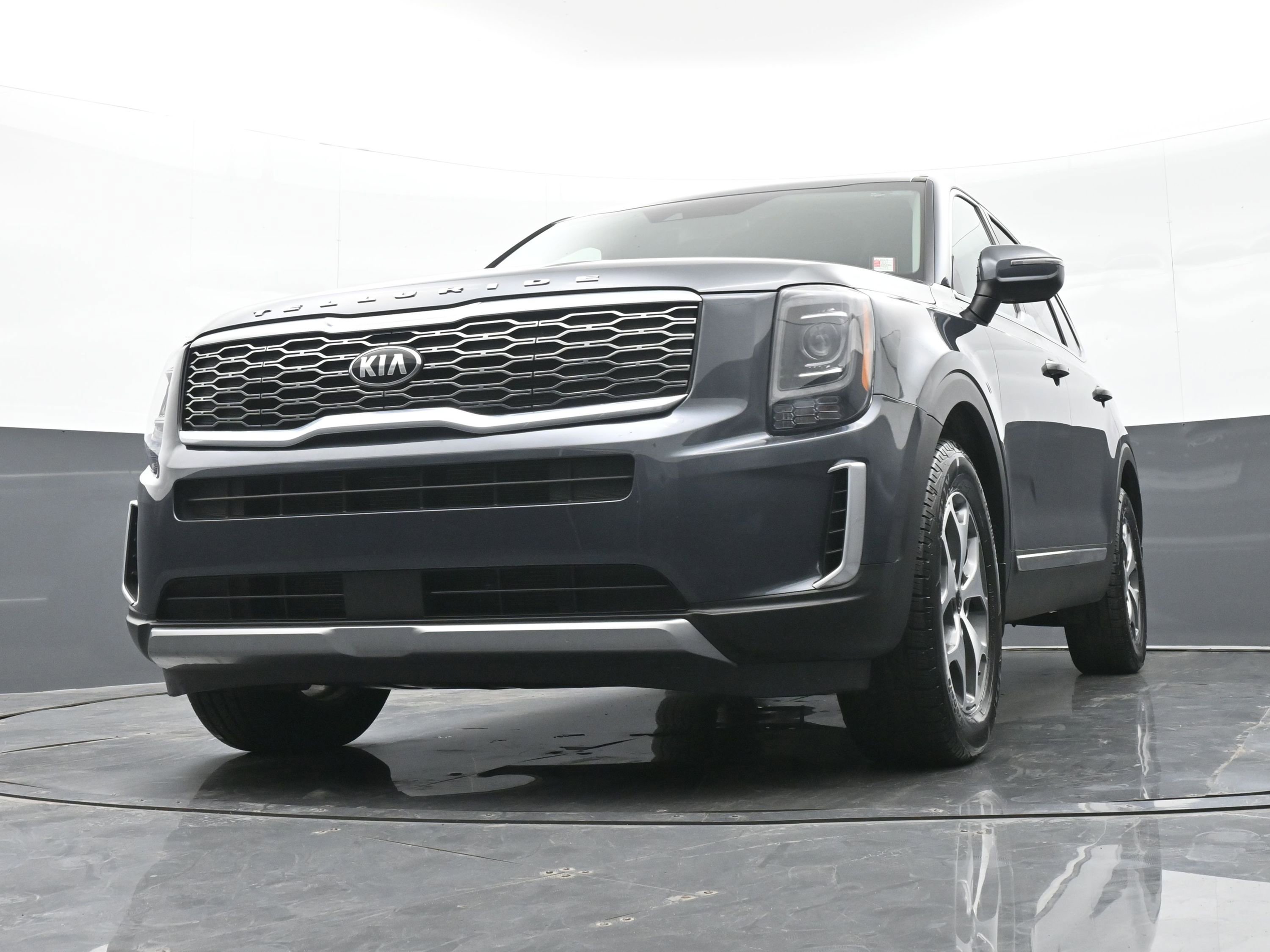 Used 2021 Kia Telluride EX image 42