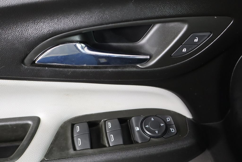 Used 2024 Chevrolet Equinox LS FWD image 20