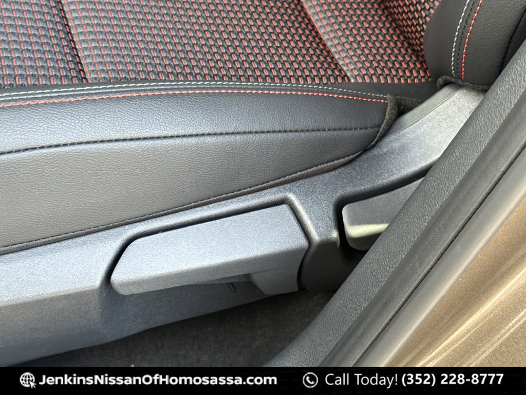 New 2026 Nissan Kicks SR FWD image 29