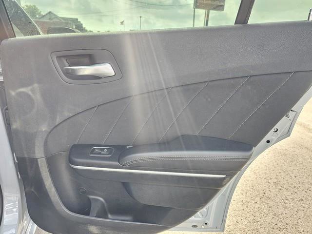 Used 2022 Dodge Charger SXT w/ Leather Interior Group image 21