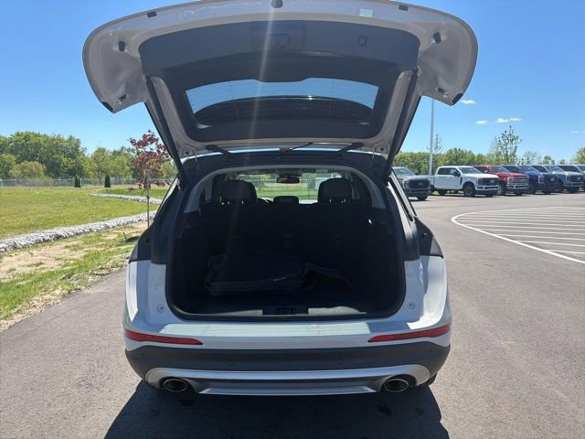 Used 2022 Lincoln Corsair AWD w/ Premium Package image 8