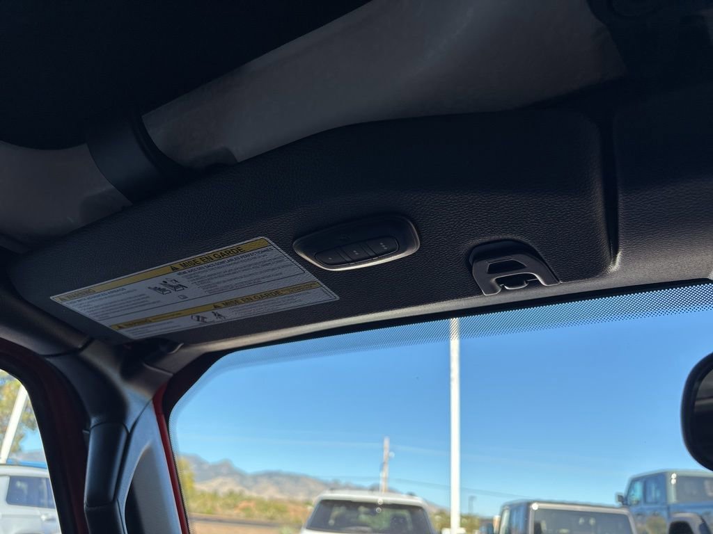 Used 2023 Jeep Gladiator Sport AWD/4WD image 39